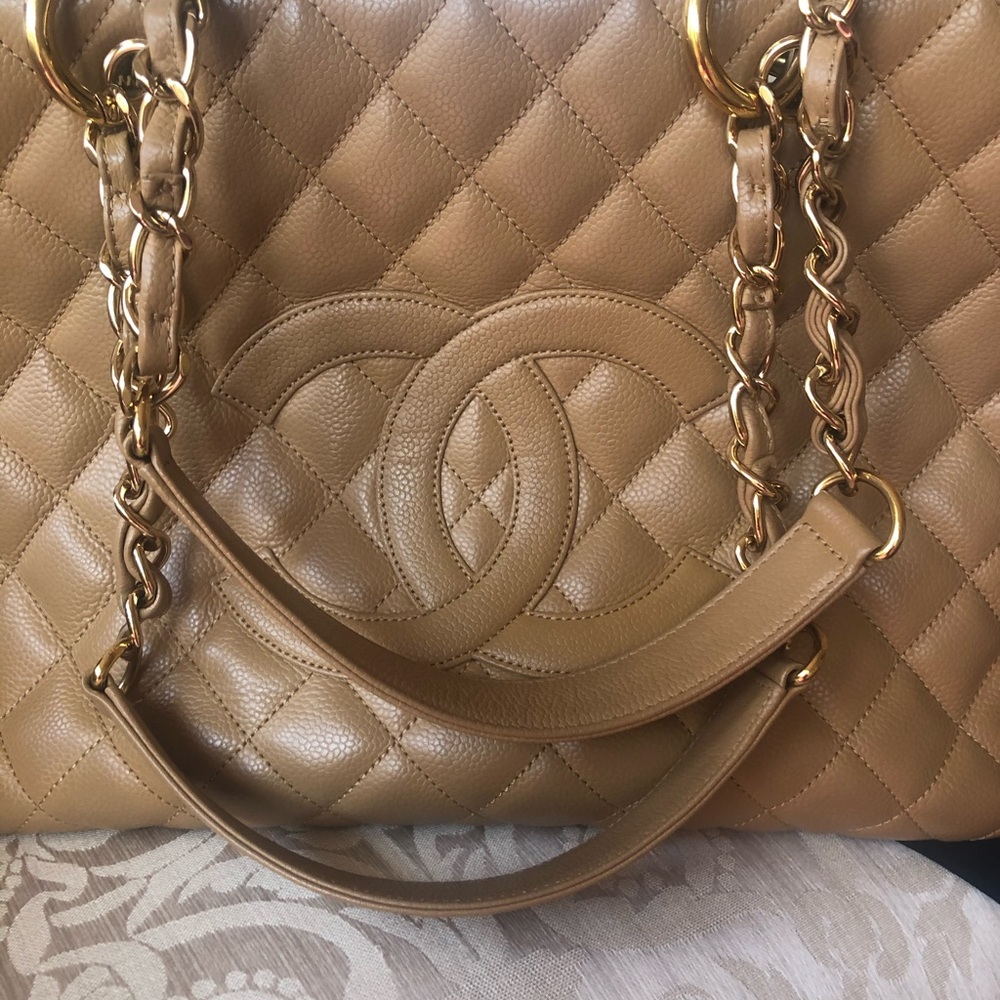 Chanel caviar grand shopper tote